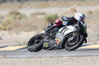 media/Oct-05-2025-CVMA (Sun) [[beeef4f201]]/Race 5-Amateur Supersport Open (Holeshot)/
